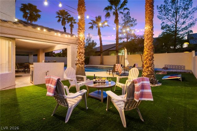 8971 Rolling Rock Drive, Las Vegas, NV 89123
