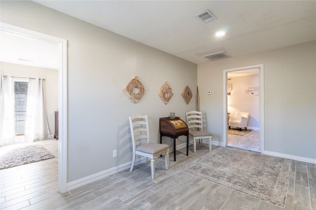 1246 Meadow Way, Terrell, TX 75160