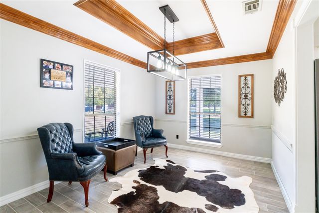 1246 Meadow Way, Terrell, TX 75160