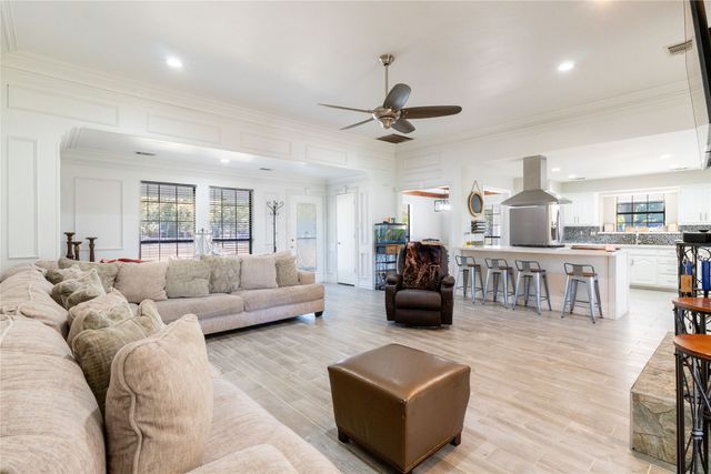 1246 Meadow Way, Terrell, TX 75160