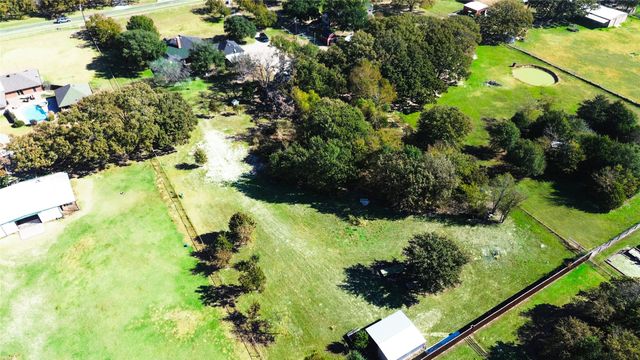 1246 Meadow Way, Terrell, TX 75160