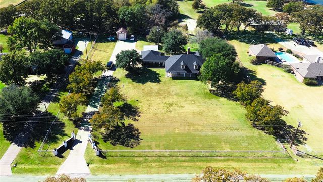 1246 Meadow Way, Terrell, TX 75160