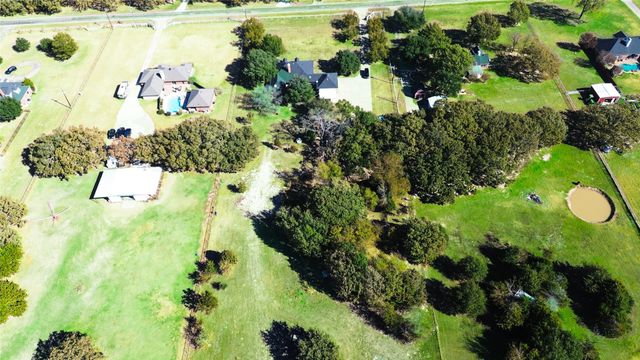 1246 Meadow Way, Terrell, TX 75160