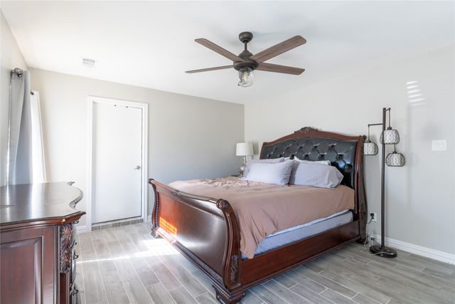 1246 Meadow Way, Terrell, TX 75160