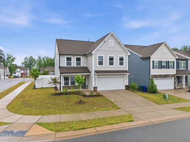 1401 Addison Lake Street, Fuquay Varina, NC 27526