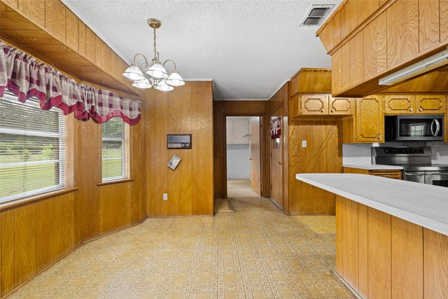 104 N Timberlane, Lone Star, TX 75668