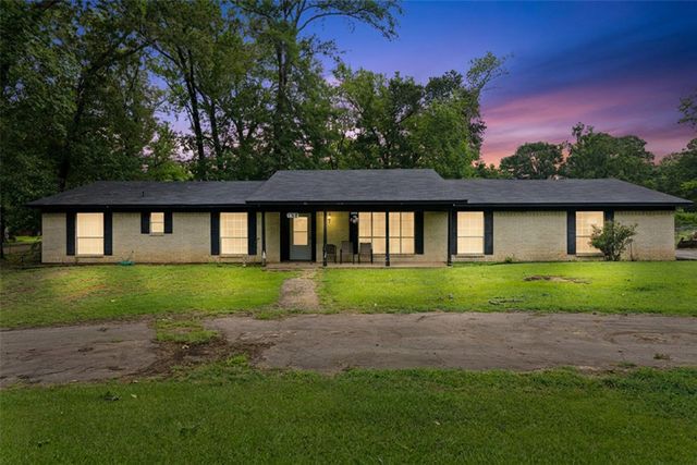 104 N Timberlane, Lone Star, TX 75668