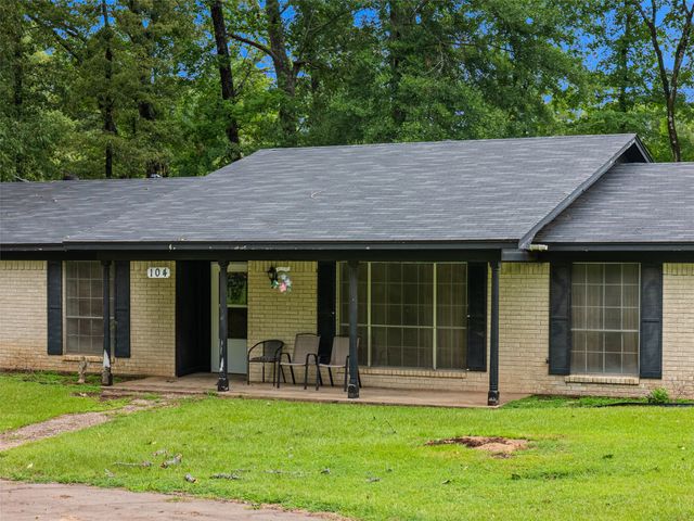 104 N Timberlane, Lone Star, TX 75668