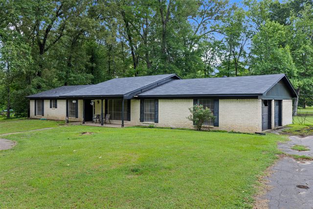 104 N Timberlane, Lone Star, TX 75668