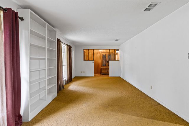 104 N Timberlane, Lone Star, TX 75668