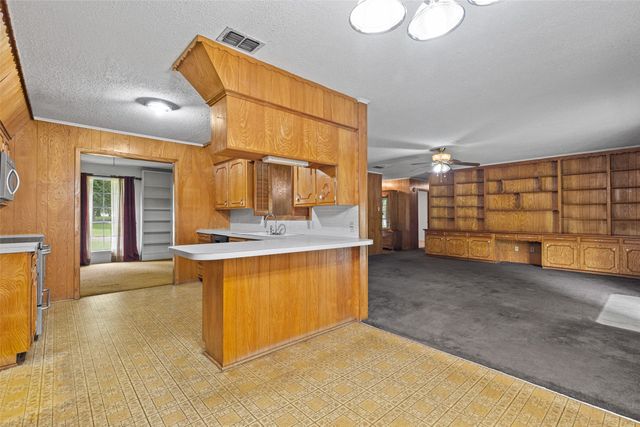 104 N Timberlane, Lone Star, TX 75668