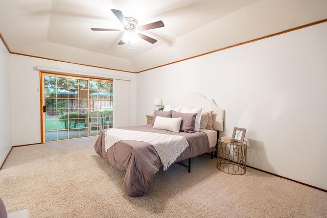 7522 N Mansionette Drive, Fresno, CA 93720