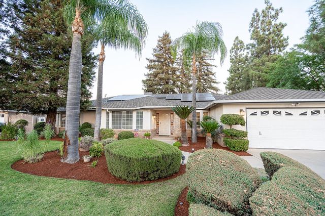 7522 N Mansionette Drive, Fresno, CA 93720