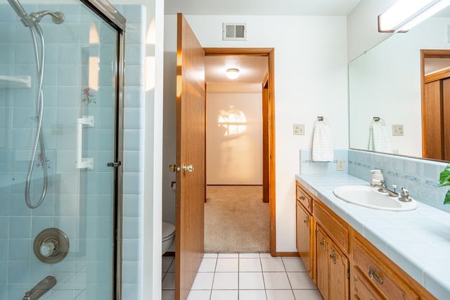 7522 N Mansionette Drive, Fresno, CA 93720