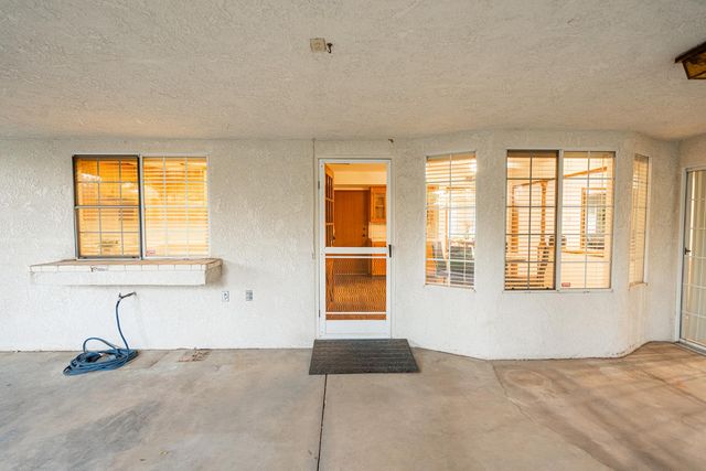 7522 N Mansionette Drive, Fresno, CA 93720
