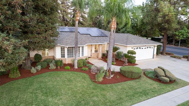 7522 N Mansionette Drive, Fresno, CA 93720