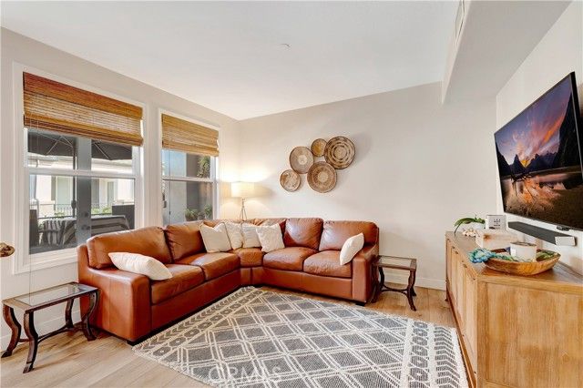 6251 Surfpoint Cir, Huntington Beach, CA 92648