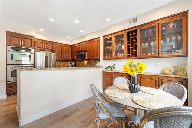 6251 Surfpoint Cir, Huntington Beach, CA 92648