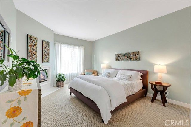 6251 Surfpoint Cir, Huntington Beach, CA 92648