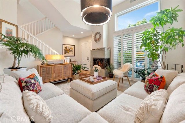 6251 Surfpoint Cir, Huntington Beach, CA 92648