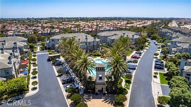 6251 Surfpoint Cir, Huntington Beach, CA 92648