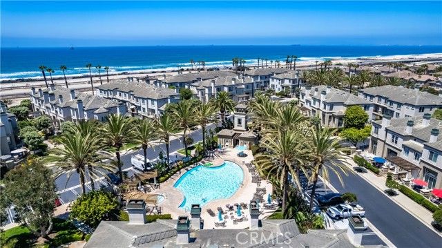 6251 Surfpoint Cir, Huntington Beach, CA 92648