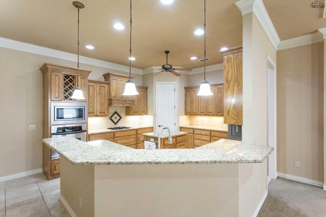1608 TANGLEWOOD DRIVE, Wichita Falls, TX 76309