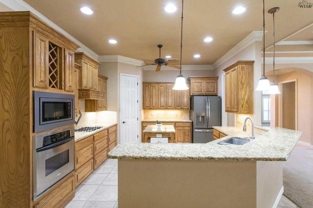 1608 TANGLEWOOD DRIVE, Wichita Falls, TX 76309
