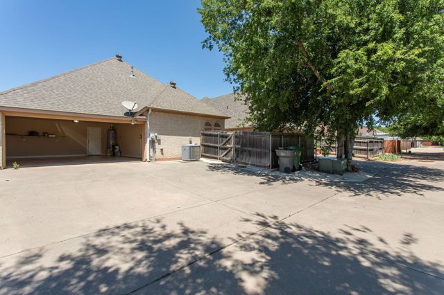 1608 TANGLEWOOD DRIVE, Wichita Falls, TX 76309