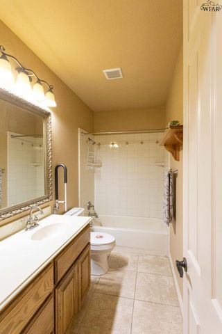 1608 TANGLEWOOD DRIVE, Wichita Falls, TX 76309
