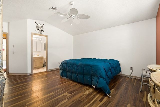 121 Hinchman Avenue, Sebastian, FL 32958