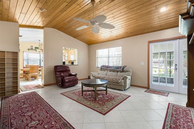 121 Hinchman Avenue, Sebastian, FL 32958