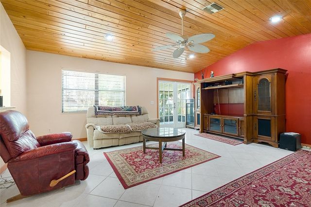 121 Hinchman Avenue, Sebastian, FL 32958