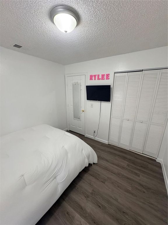 Image 18 of property listing at 3620 NE 22ND COURT, Ocala, FL 34479