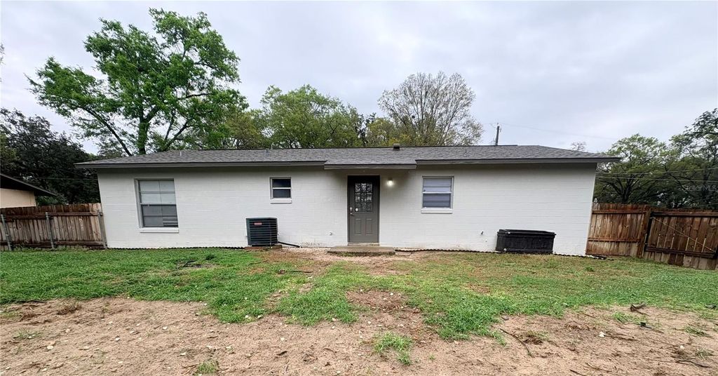 Image 28 of property listing at 3620 NE 22ND COURT, Ocala, FL 34479