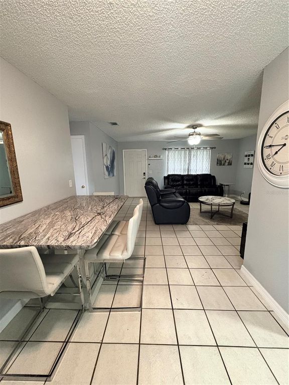 Image 7 of property listing at 3620 NE 22ND COURT, Ocala, FL 34479