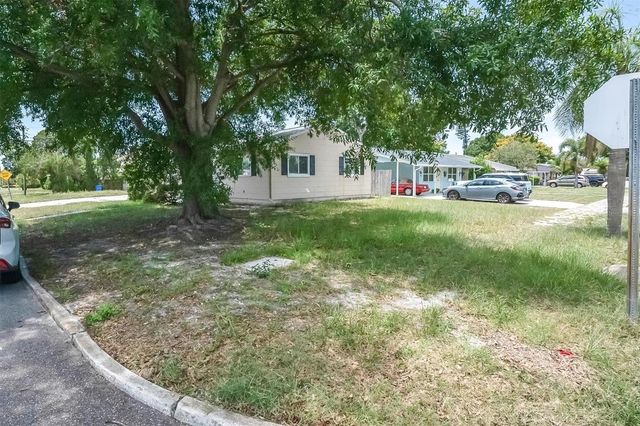 430 55TH STREET N, St Petersburg, FL 33710