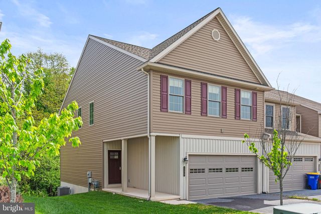 150 SAGE BLVD, Middletown, PA 17057