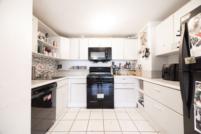 131 Glenville Ave 131, Boston, MA 02134
