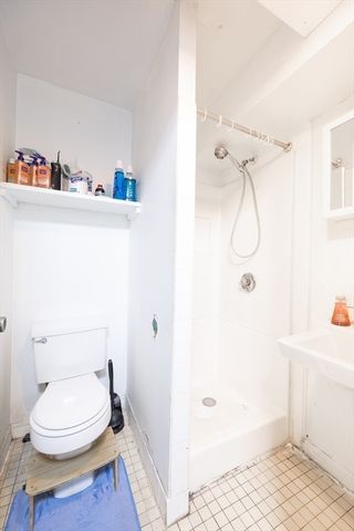 131 Glenville Ave 131, Boston, MA 02134