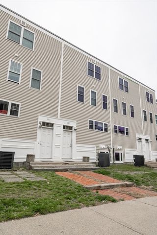 131 Glenville Ave 131, Boston, MA 02134