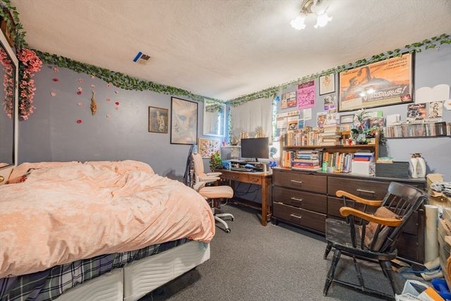 131 Glenville Ave 131, Boston, MA 02134