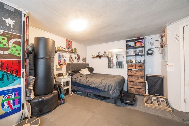 131 Glenville Ave 131, Boston, MA 02134