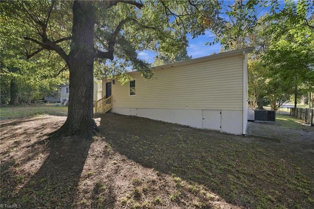 1002 Louis Street, Burlington, NC 27217