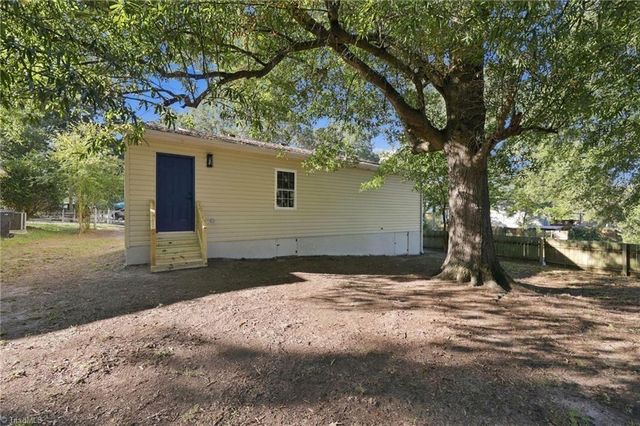 1002 Louis Street, Burlington, NC 27217