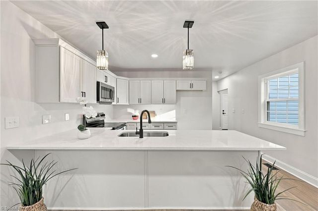1002 Louis Street, Burlington, NC 27217