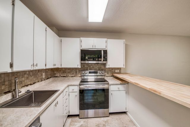 1607 16th Lane, Palm Beach Gardens, FL 33418