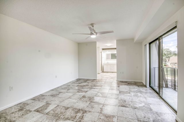 1607 16th Lane, Palm Beach Gardens, FL 33418