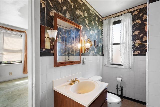 1539 Broadhead St, Lincoln Larimer, PA 15206