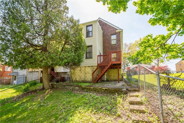 1539 Broadhead St, Lincoln Larimer, PA 15206